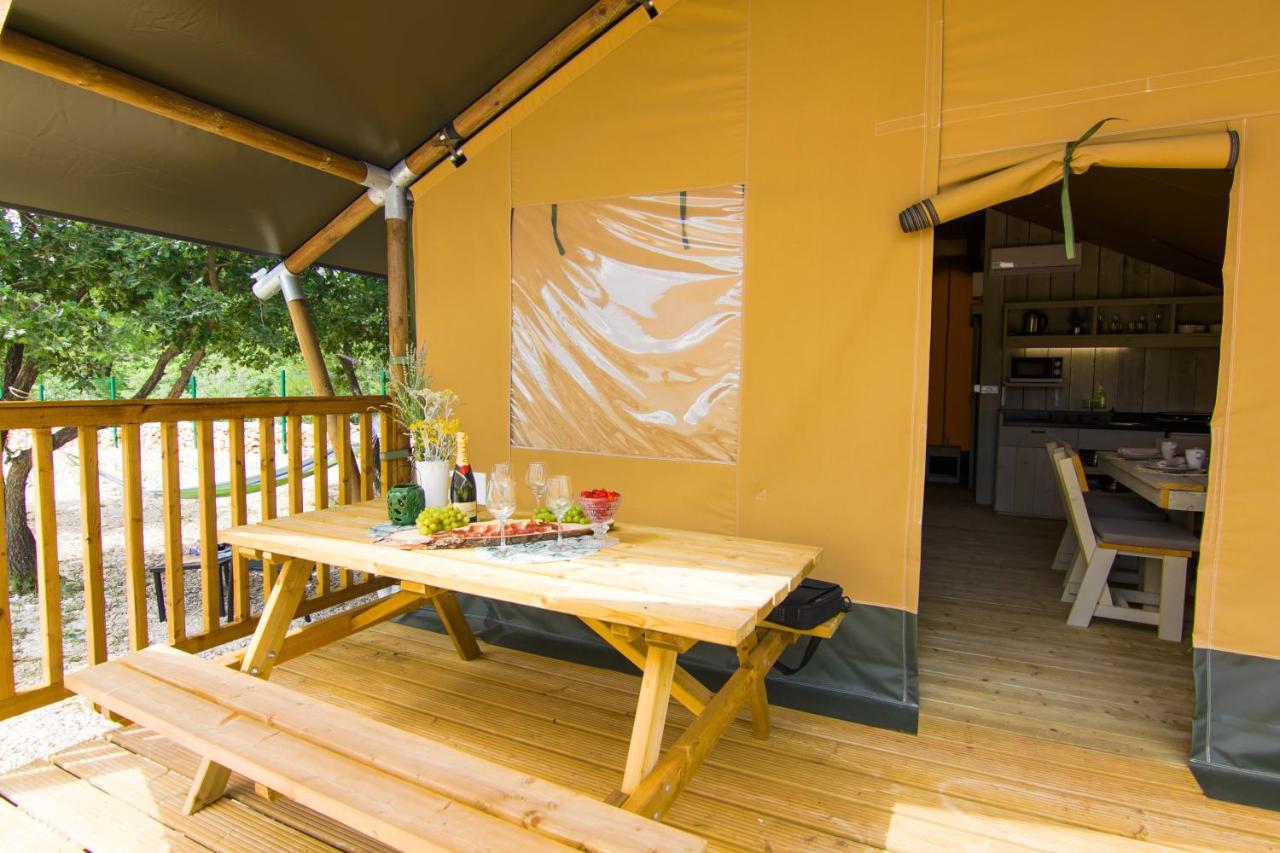 Grande Glamping With Pool Hotel Biograd Na Moru Exterior foto