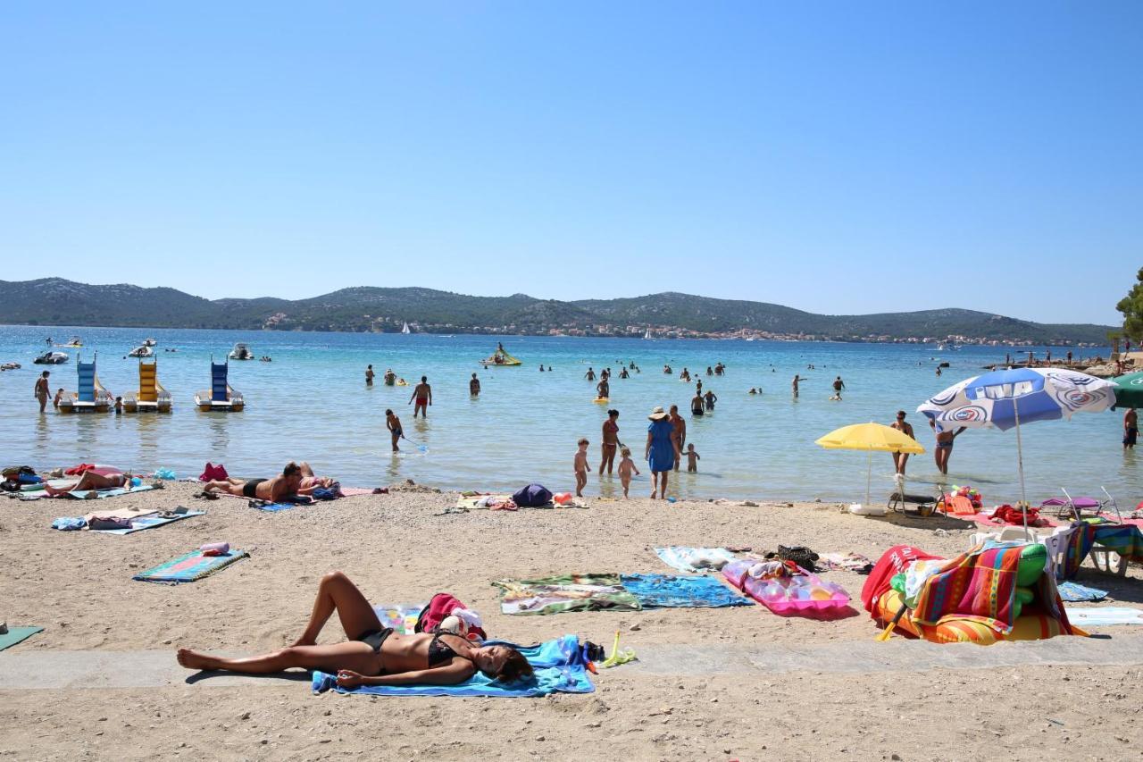 Grande Glamping With Pool Hotel Biograd Na Moru Exterior foto