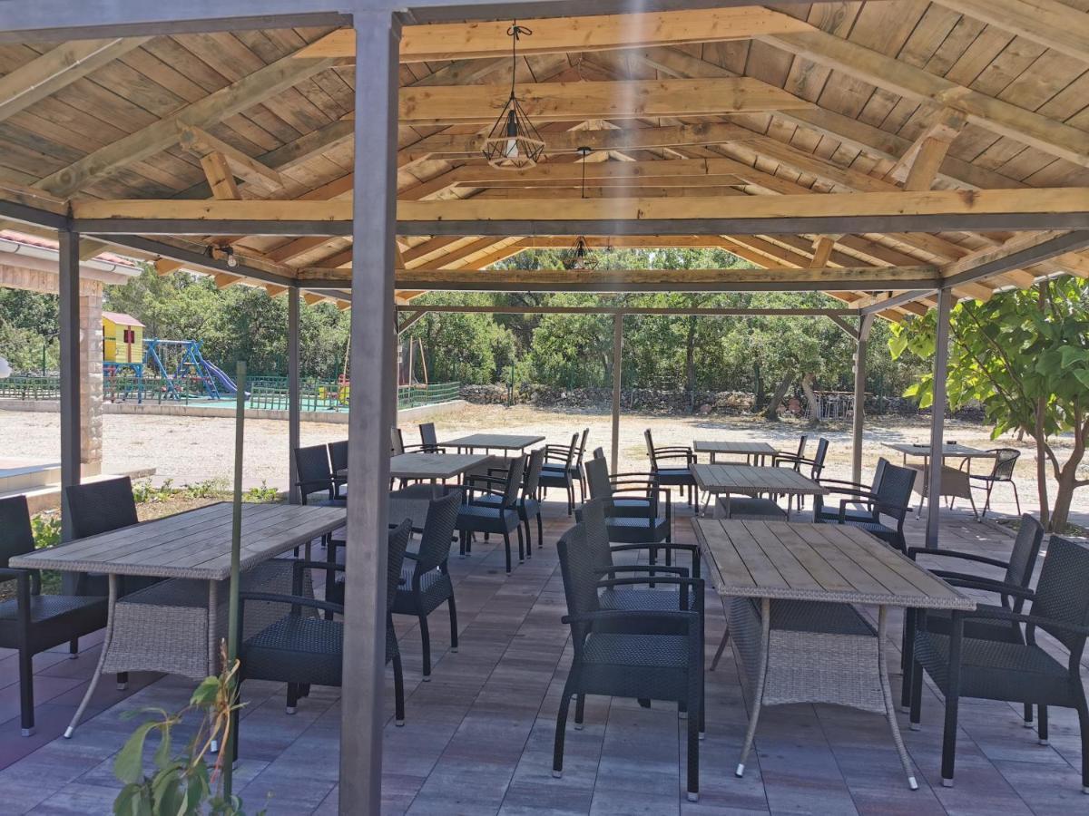 Grande Glamping With Pool Hotel Biograd Na Moru Exterior foto