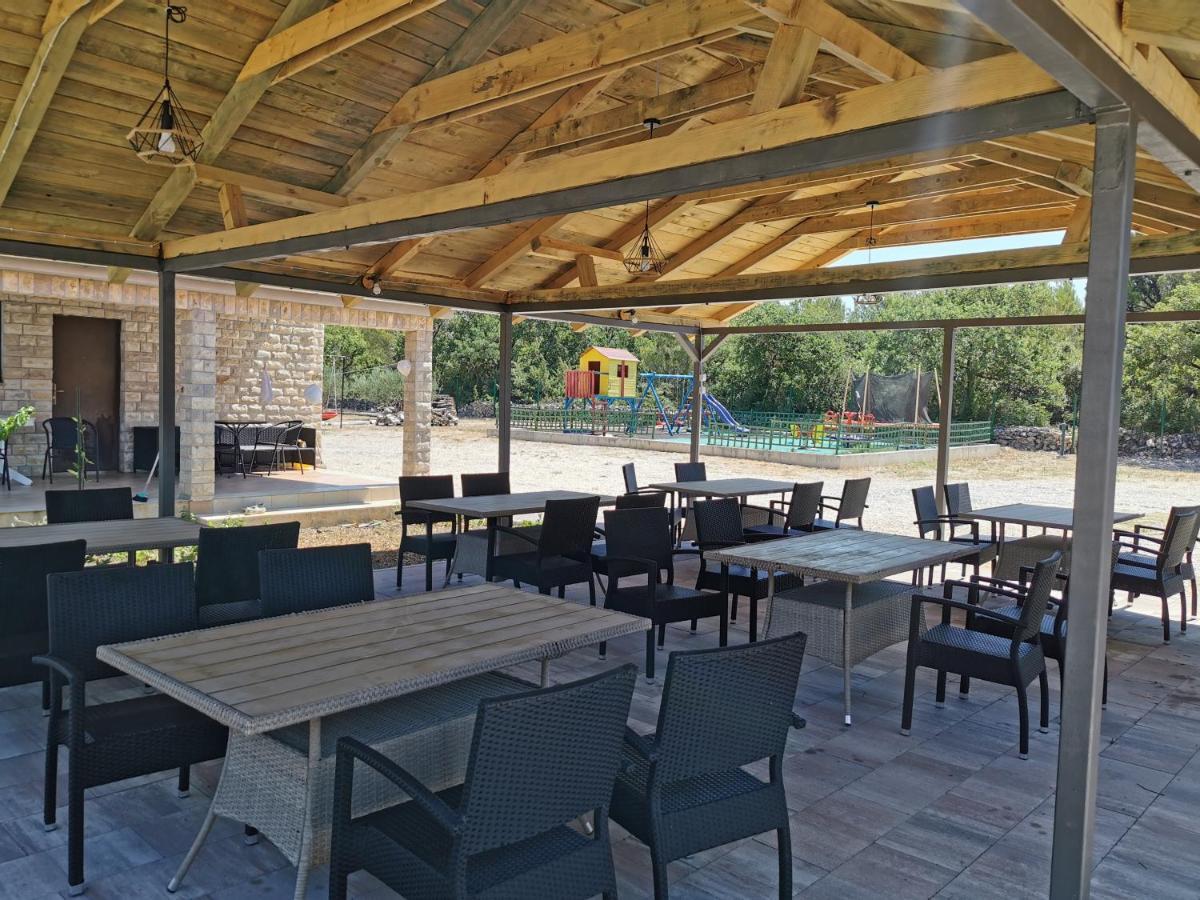 Grande Glamping With Pool Hotel Biograd Na Moru Exterior foto