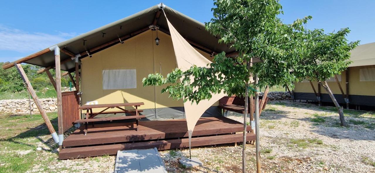 Grande Glamping With Pool Hotel Biograd Na Moru Exterior foto