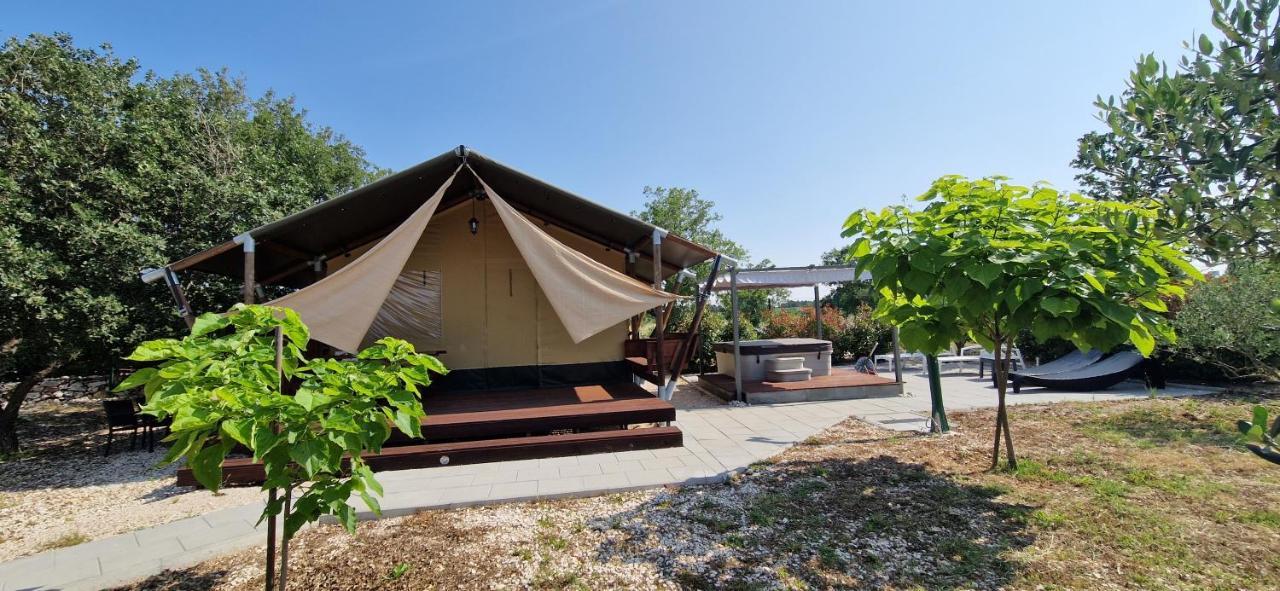 Grande Glamping With Pool Hotel Biograd Na Moru Exterior foto